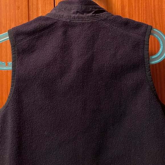 Vineyard Vines 4T blue vest - Picture 3 of 9